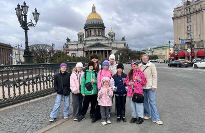 Путешествие в мир искусства: Студия «Палитра» на конкурсе-фестивале «СЕВЕРНАЯ ВЕНЕЦИЯ»