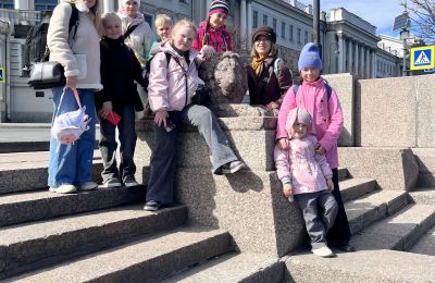 Путешествие в мир искусства: Студия «Палитра» на конкурсе-фестивале «СЕВЕРНАЯ ВЕНЕЦИЯ»