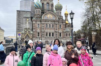 Путешествие в мир искусства: Студия «Палитра» на конкурсе-фестивале «СЕВЕРНАЯ ВЕНЕЦИЯ»