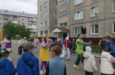 Праздник детства на улице Энтузиастов: как мы открыли летний сезон