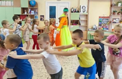 Там, где оживают мечты: посвящение в арт-студии «Разноцветик»
