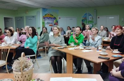 Торжественное собрание, посвященное Дню мам  «Вместе мы большая сила»