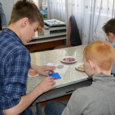 Арт-акция «Искусство творит добро» в Доме художественного творчества детей города Барнаула