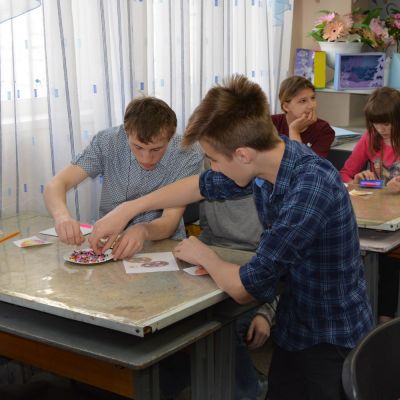 Арт-акция «Искусство творит добро» в Доме художественного творчества детей города Барнаула