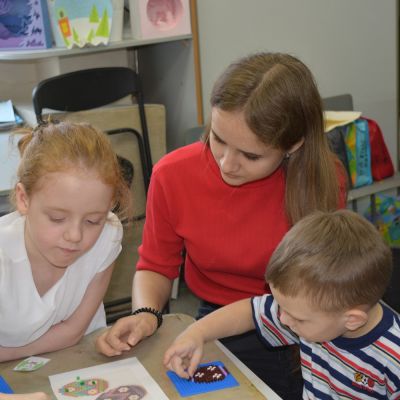 Арт-акция «Искусство творит добро» в Доме художественного творчества детей города Барнаула