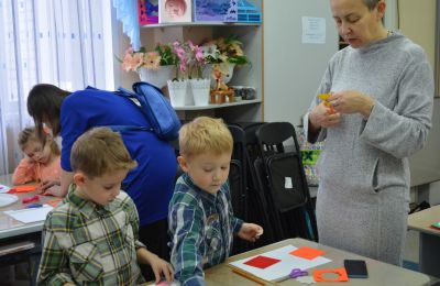 Ярмарка искусств в художественно-эстетическом отделе Дома художественного творчества детей