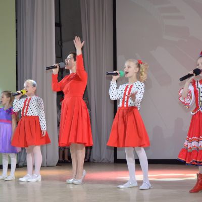Шоу карапузов Дома художественного творчества детей «Птенец-2019»
