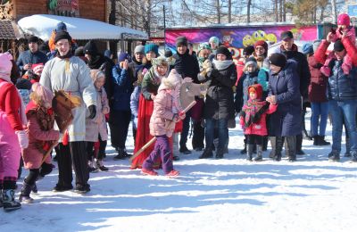 Масляничные гулянья Дома художественного творчества детей в парке Лесная сказка