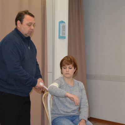 Педагоги ДХТД осваивают навыки оказания первой помощи