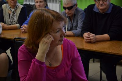 Выступление отряда волонтёров «ДХТД» Дома художественного творчества детей города Барнаула  в рамках реализации проекта  «Прояви заботу»