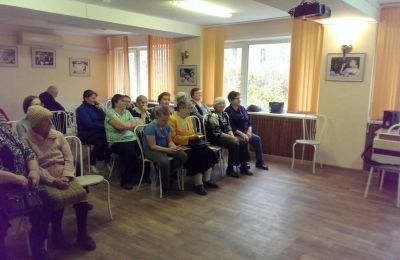 Выступление волонтёрского отряда «ДХТД» пред пожилыми людьми в Центре социального обслуживания населения Железнодорожного района