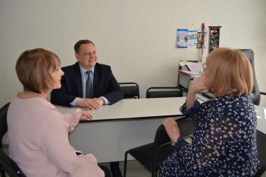 Визит Министра образования Алтайского края В Дом художественного творчества детей