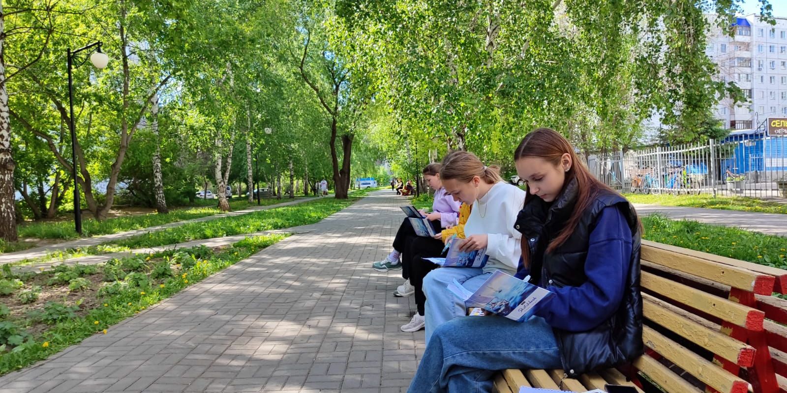 Юные художники заботятся о природе: экопленэр в изостудии «Акварель»